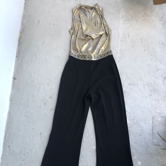 Vizio jumpsuit - Picture 1 of 8